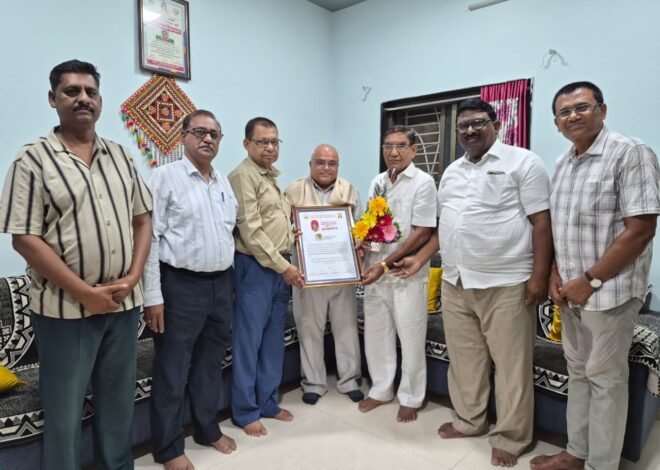 काशिनाथ माळी यांची मुख्याध्यापकपदी निवड व राज्यस्तरीय आदर्श शिक्षक पुरस्कार; मान्यवरांकडून भव्य सत्कार