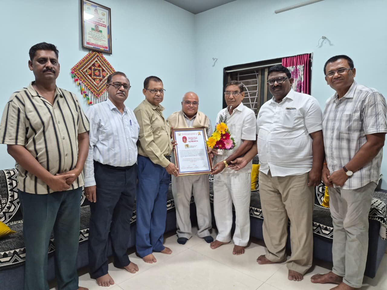 काशिनाथ माळी यांची मुख्याध्यापकपदी निवड व राज्यस्तरीय आदर्श शिक्षक पुरस्कार; मान्यवरांकडून भव्य सत्कार