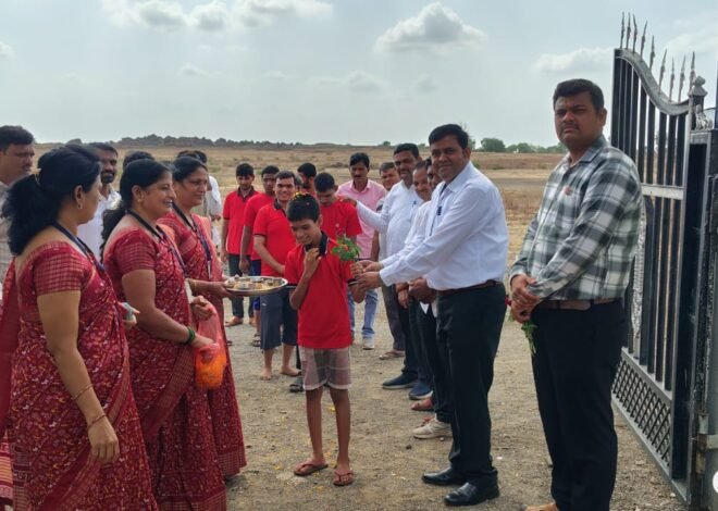 फुलांच्या वर्षावात परिश्रम दिव्यांग निवासी शाळेचा प्रवेशोत्सव उत्साहात संपन्न , औक्षण, शालेय साहित्य व खाऊ वाटपासह नव्या शैक्षणिक वर्षाचे विद्यार्थ्यांचे जल्लोषात स्वागत