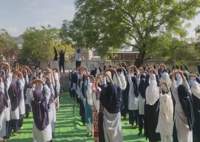 अँग्लो उर्दू हायस्कूल व ज्युनियर कॉलेज धरणगाव येथे आंतरराष्ट्रीय योग दिवस उत्साहात साजरा