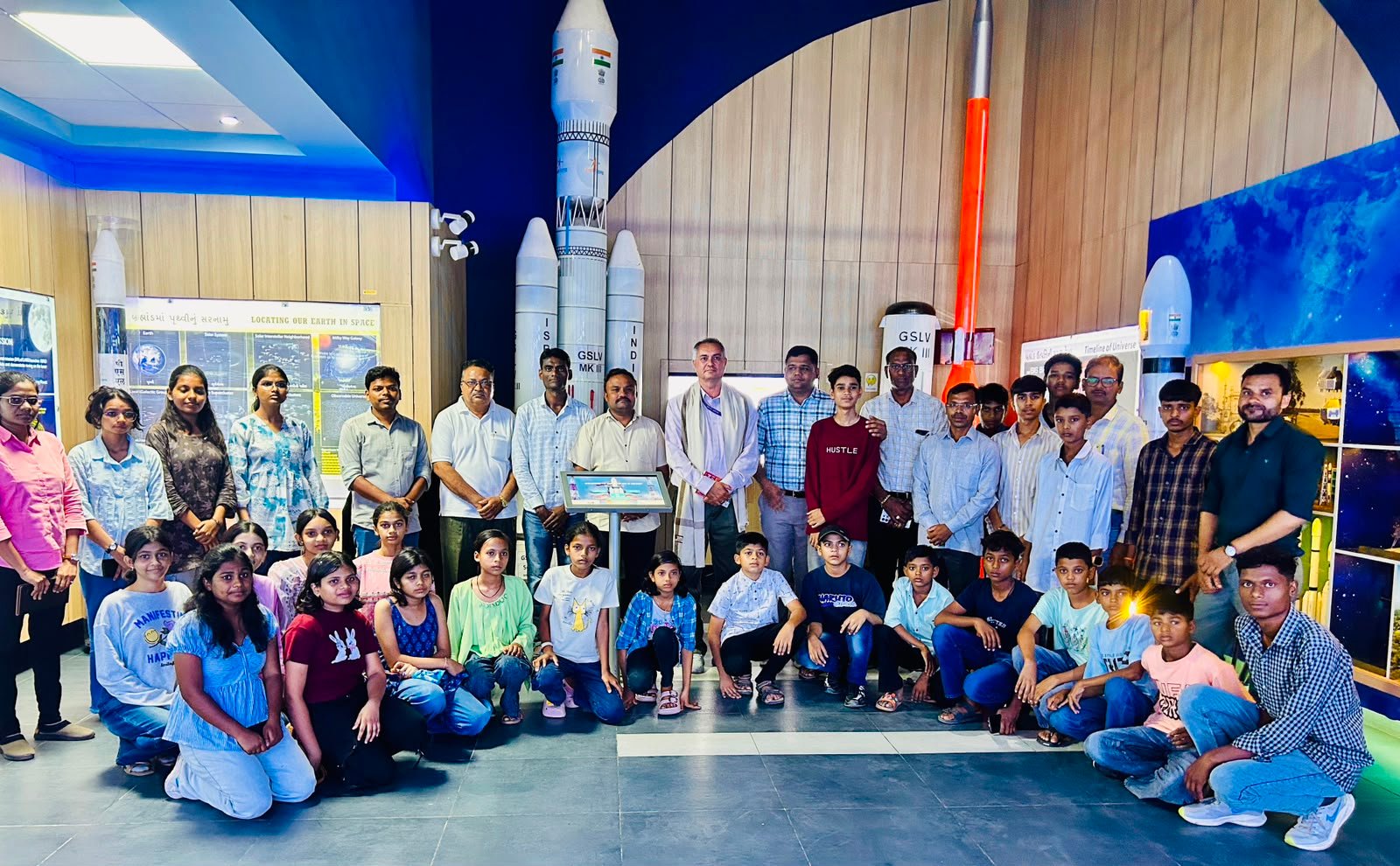 नंदुरबारच्या आदिवासी विद्यार्थ्यांची ऐतिहासिक इस्रो सफर; विज्ञान-तंत्रज्ञानाच्या नव्या विश्वाची ओळख