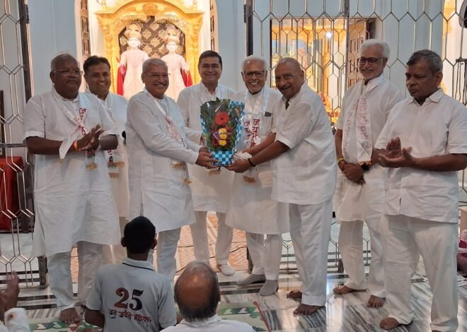 माहेश्वरी समाजाचा एकात्मतेचा सोहळा : भव्य मिरवणूक, महाप्रसाद व गुणवंतांचा सत्कार  मिरवणूक, महेश वंदना, महाप्रसाद, गुणवंतांचा गौरव आणि समाजातील मान्यवरांचा सत्कार अशा विविध उपक्रमांनी उत्सव रंगला