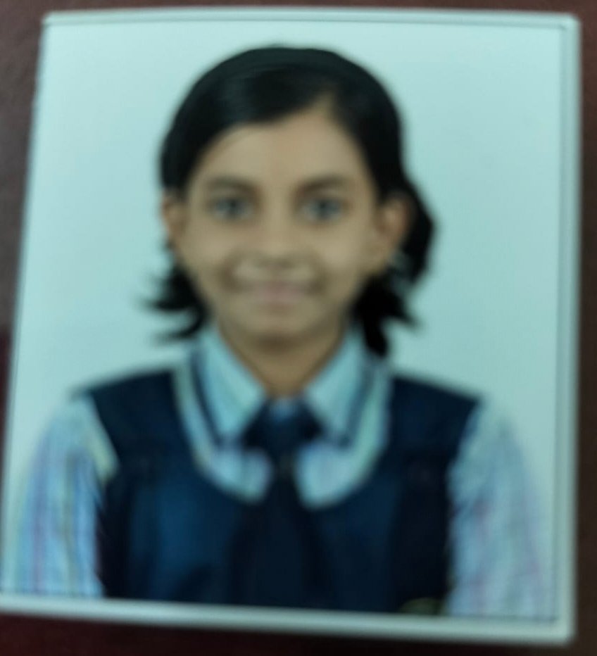 राज्यस्तरीय वकृत्व स्पर्धेत ए. टी. झांबरे विद्यालयाच्या विद्यार्थिनीची दमदार कामगिरी; काव्या फेगडे राज्यात द्वितीय