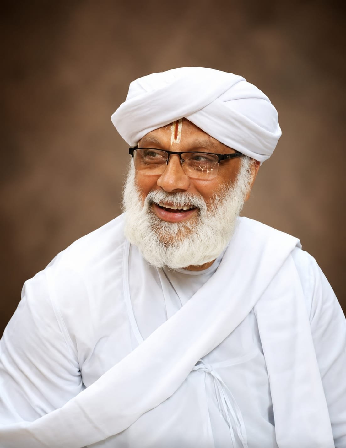 वाडी संस्थानच्या आगीत हिंदू-मुस्लिम ऐक्याचे दर्शन; ‘तुमच्या एकोप्यामुळे माझी वारी निर्धास्तपणे सुरू’ – प.पू. प्रसाद महाराज”*