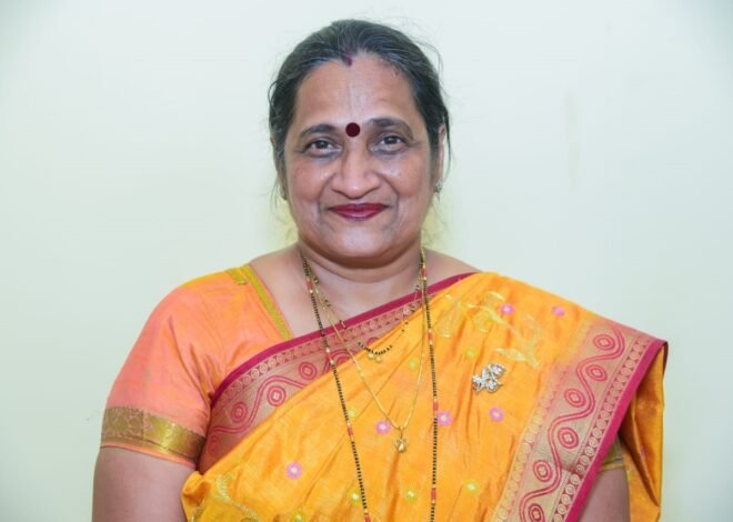 समुपदेशन क्षेत्रातील प्रदीर्घ कार्याला संशोधनाची सुवर्णमुद्रा; ज्येष्ठ शिक्षिका स्मिता शिपूरकर यांना मुंबई विद्यापीठाची पीएचडी