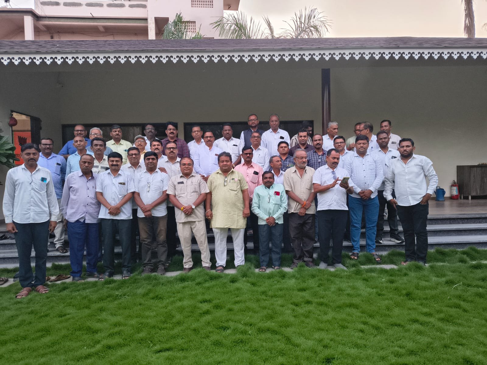 गुणवंत विद्यार्थ्यांचा सन्मान म्हणजे समाजाच्या उज्ज्वल भविष्यातील गुंतवणूक’ : अ. भा. माळी महासंघाची जिल्हास्तरीय बैठक उत्साहात संपन्न , दहावी-बारावीसह पदवी, व्यावसायिक अभ्यासक्रम, एमपीएससी-यूपीएससी गुणवंतांचा तालुकानिहाय होणार गौरव; १९ जुलै स्थापना दिनही उत्साहात साजरा करण्याचे आवाहन