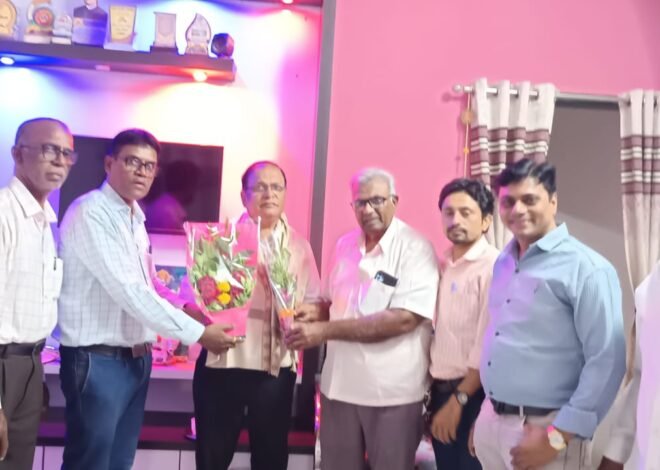 वाढदिवसानिमित्त वृक्षवाटपातून डॉ. महेश पाटील यांचा पर्यावरण संवर्धनाचा संदेश