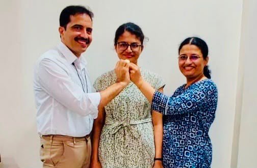 मोबाईलपासून चार वर्षे दूर, सातत्यपूर्ण अभ्यास अन् आत्मशिस्तीच्या बळावर सई देसलेची नीटमध्ये जिल्ह्यात प्रथम झेप  नीटमध्ये ६७१ गुण; देशात ४६३ वा क्रमांक, एम्समध्ये प्रवेशाचा मार्ग सुकर