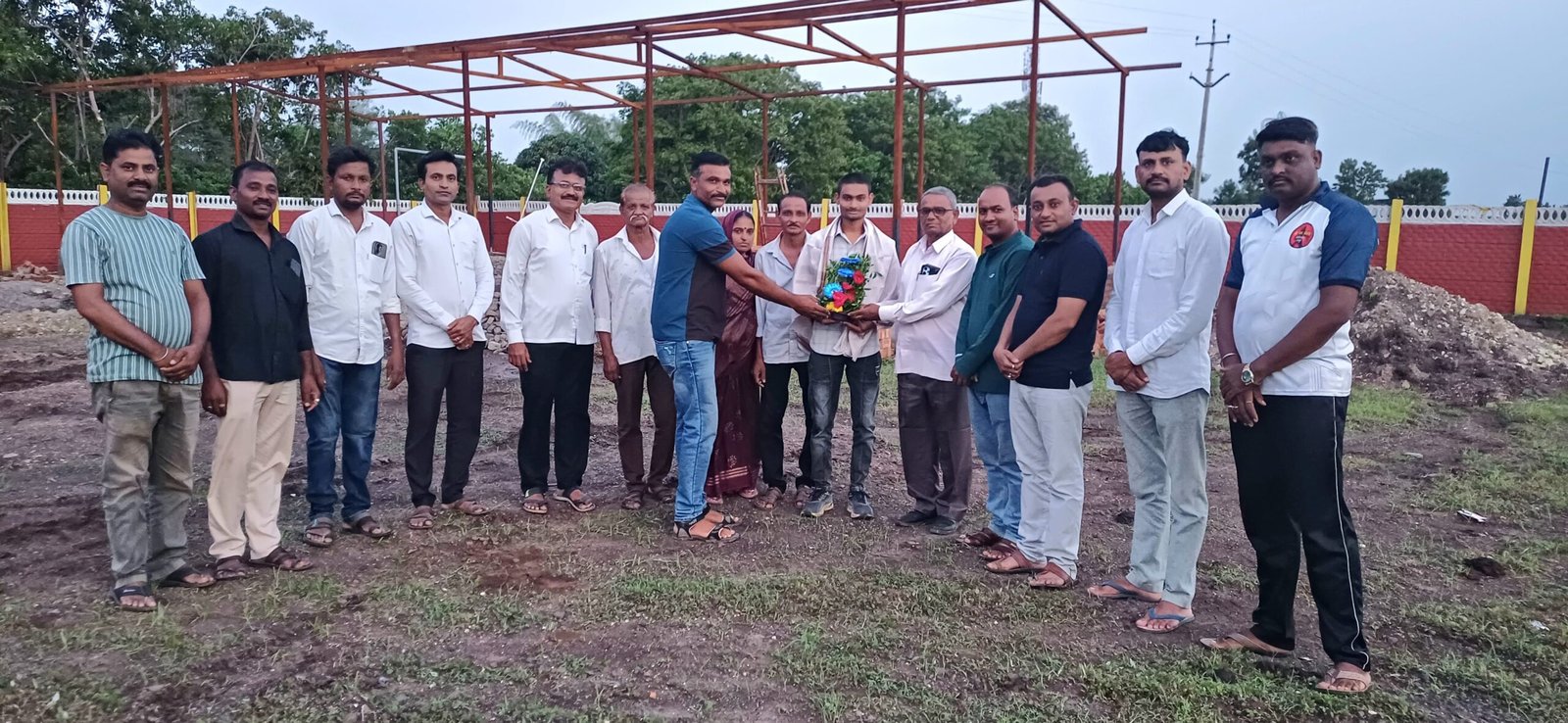 भारतीय नौदलात मेडिकल असिस्टंट पदावर निवड; पूर्वेश माळी यांचा महाकाल गृपकडून सत्कार
