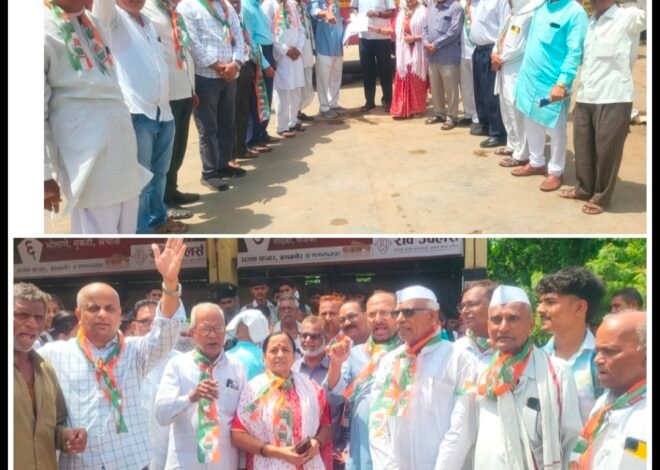 एसटी महामंडळाच्या अन्यायकारक बस भाडेवाढीविरोधात अमळनेर काँग्रेसचे तीव्र आंदोलन , आगार व्यवस्थापकांना निवेदन; स्वच्छता अधिभार व वाढीव भाडे तातडीने रद्द करण्याची मागणी, बसस्थानकात घोषणाबाजी करून प्रवाशांची जनजागृती