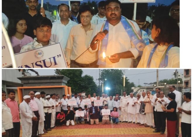 विद्यार्थ्यांच्या न्यायासाठी अमळनेरात NSUI चा आक्रमक कॅण्डल मार्च; शिक्षण व्यवस्थेतील अनागोंदीविरोधात संतप्त एल्गार