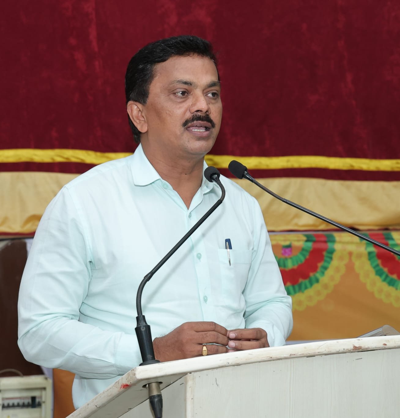 शाळा व ज्युनिअर कॉलेजला मिळणार लिपिक, ग्रंथपाल व प्रयोगशाळा सहाय्यक , राज्यातील अंशतः / पूर्णतः अनुदानित माध्यमिक व उच्च माध्यमिक शाळांतील शिक्षकेतर कर्मचाऱ्यांच्या पदभरतीस मान्यता,  अनिल बोरनारे यांच्या पाठपुराव्याला यश
