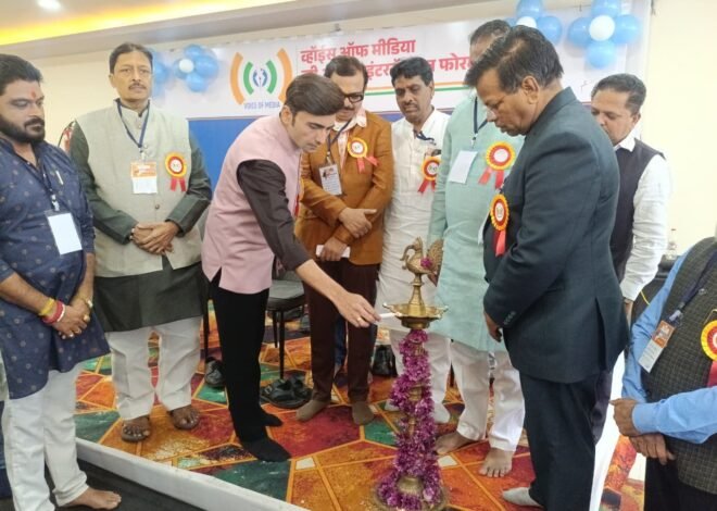 पत्रकारांच्या प्रश्नांसाठीचा लढा आणखी तीव्र करणार : संदीप काळे , परभणीतील महाराष्ट्र राज्य केडर कॅम्पमध्ये पत्रकारांच्या हक्कांसाठी व्यापक लढ्याचा निर्धार