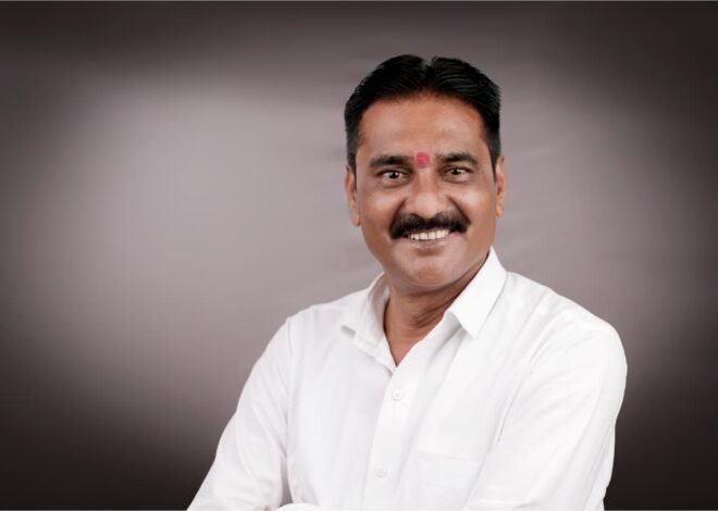महापुरानंतर अमळनेरच्या जलवाहिनीचे काम अंतिम टप्प्यात! , नगराध्यक्ष डॉ. परिक्षित बाविस्करांसह नगरसेवकांची युद्धपातळीवर धावपळ; लवकरच शहराचा पाणीपुरवठा सुरळीत होणार