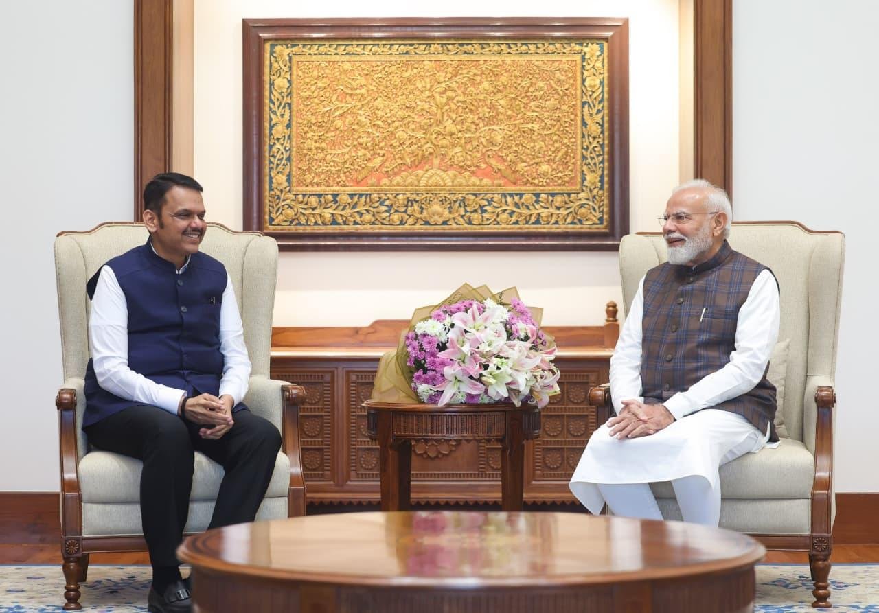 मुख्यमंत्री देवेंद्र फडणवीस यांनी घेतली प्रधानमंत्री नरेंद्र मोदींसह केंद्रीय मंत्र्यांची भेट.  राज्यातील प्रकल्पांना गती देण्यासाठी चर्चा.