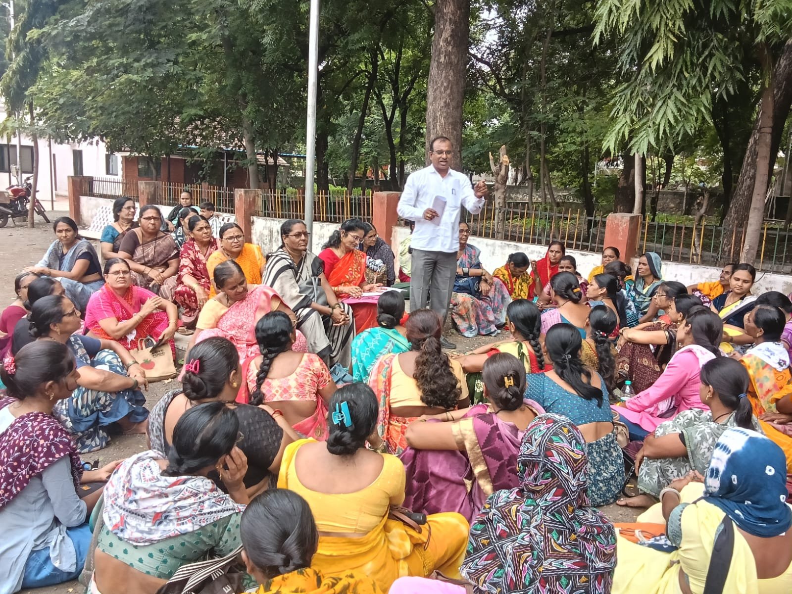 अंगणवाडी सेविका-मदतनीसांच्या हक्कांसाठी निर्णायक लढ्याची दिशा ठरली,  ग्रॅच्युइटी, शासकीय कर्मचाऱ्यांचा दर्जा व दरमहा पेन्शनच्या मागण्यांवर तालुकास्तरीय सभेत सविस्तर चर्चा