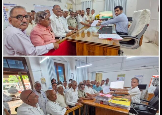 पूरग्रस्तांच्या न्यायासाठी काँग्रेसची आक्रमक भूमिका; तातडीच्या पंचनामे व आर्थिक मदतीची प्रशासनाकडे जोरदार मागणी   अतिवृष्टीमुळे शेतकरी, व्यापारी, नागरिकांचे कोट्यवधींचे नुकसान; उपविभागीय अधिकारी, तहसीलदार व मुख्याधिकाऱ्यांना निवेदन सादर