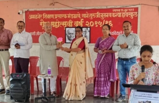 साने गुरुजी कन्या हायस्कूल मध्ये हर घर तिरंगा अंतर्गत विविध उपक्रम