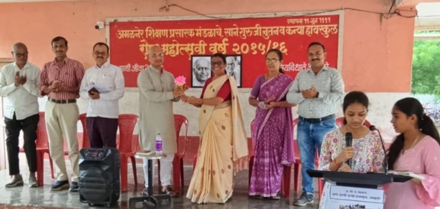 साने गुरुजी कन्या हायस्कूल मध्ये हर घर तिरंगा अंतर्गत विविध उपक्रम