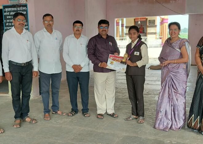 विद्यार्थ्यांच्या शैक्षणिक गुणवत्तेला प्रोत्साहन देणारा प्रेरणादायी उपक्रम,  कै. साहेबराव चिंधा बोरसे यांच्या स्मृतिप्रीत्यर्थ किसन दाजी पाटील हायस्कूलमध्ये गुणवंत विद्यार्थ्यांचा गौरव