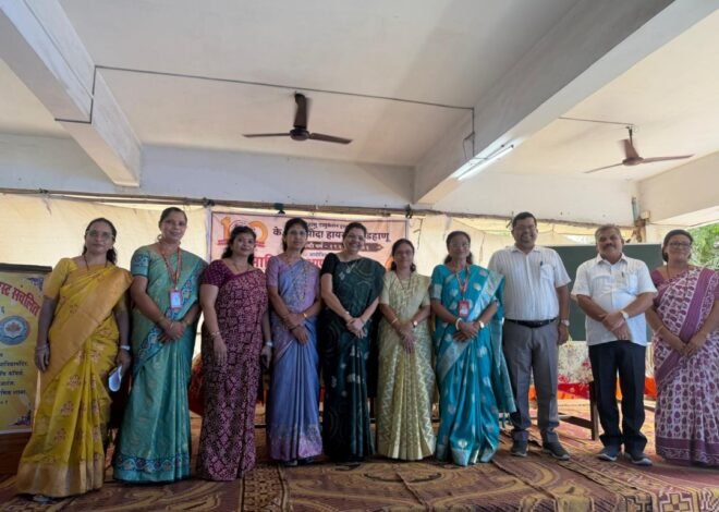 बालभारतीच्या पानांतून थेट विद्यार्थ्यांच्या भेटीला साहित्यिक!,  के. एल. पोंदा हायस्कूलच्या शताब्दी वर्षानिमित्त ‘साहित्यिक आपल्या भेटीला’ उपक्रम; ज्येष्ठ साहित्यिका नीरजाजी यांचे विद्यार्थ्यांना प्रेरणादायी मार्गदर्शन