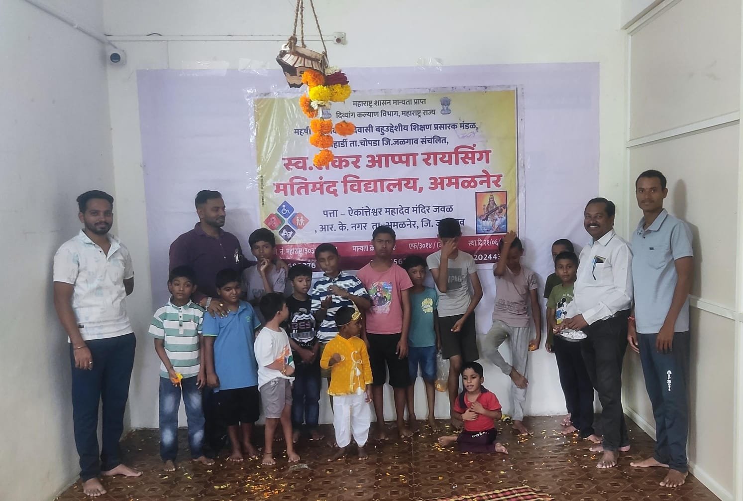 दिव्यांग विद्यार्थ्यांनी साकारला गोकुळातील बालकृष्णाचा दहीकाला सोहळा! , कृष्णगीतांवर उत्स्फूर्त नृत्य अन् दहीहंडीचा थरार; भारतीय संस्कृतीचा जिवंत आविष्कार