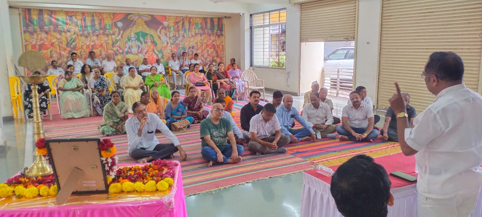 समर्पित भावनेने बालचिकित्सक म्हणून डॉ. राजीव हिरवे यांनी ख्याती मिळवली  ,दीर्घ अनुभव व निरीक्षणाच्या जोरावर रुग्णसेवेला वाहून घेतलेले जीवन; डॉ. रवींद्र भोळे यांचे गौरवोद्गार